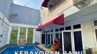 Rumah Mewah Semi Furnished Hadap Timur di Dharmawangsa Kby. Baru