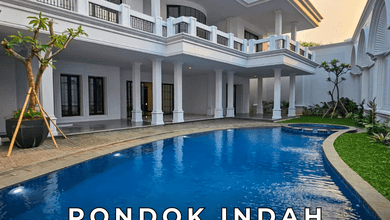 Brand New House Modern Klasik Mewah Depan Taman di Pondok Indah