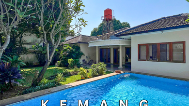 For Sale rumah Eksklusif di Kemang, Jakarta Selatan - LT 660m²