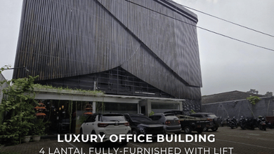 4 Lantai Luxury Office Building Furnished with Lift di Kemang