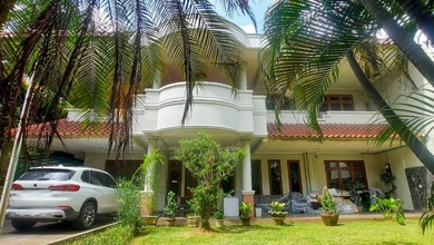 Jual Rumah Bagus Luas 671 m2 di Kebayoran Lama, Jakarta Selatan