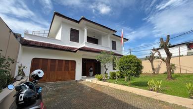 Disewakan Rumah Minimalis Kawasan Cipete, Jakarta Selatan, Luas  600 m2