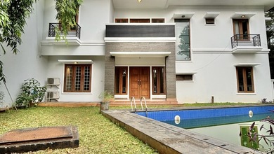 Rumah Area Luxury Kuningan, Jakarta Selatan - Harga Menarik 50 Miliar