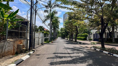 Tanah Elit Dijual di Simprug Garden, Jakarta Selatan, Harga 81,1 Miliar