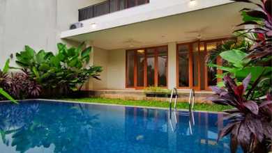Rumah Area Luxury Kemang, Jakarta Selatan - Harga Terbaik 18 Miliar