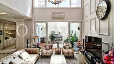 Dijual rumah Mewah di Mega Kuningan, Jakarta Selatan - LT 330m²