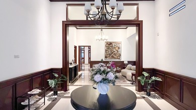 Rumah Elegan di Menteng, Jakarta Pusat, 5 Kamar Tidur, LT 574m²
