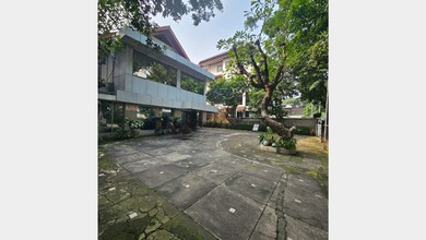 Bangunan Komersil Menteng cocok untuk Cafe, Klinik, Resto, Kantor