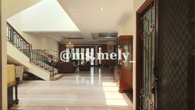 Rumah Elit LT 395 m2, di Menteng, Jakarta Pusat