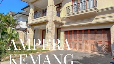 Rumah Area Luxury Ampera, Jakarta Selatan - Harga Menarik 18 Miliar