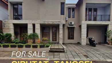 Rumah Mewah di Ciputat, Tangerang Selatan, 4 KT, LT 288m²