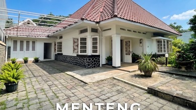 Rumah Mewah di Menteng, Jakarta Pusat, 1 KT, LT 575m²