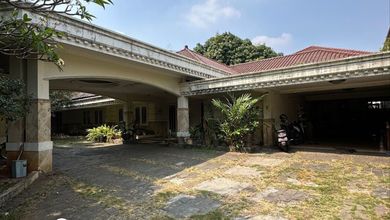 Penawaran Langka, rumah Prestisius di Menteng, Jakarta Pusat, LB 1200m²