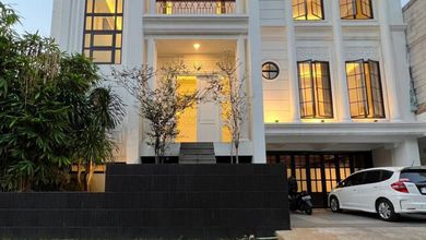 Hunian Prestisius di Kawasan Bintaro, Tangerang Selatan, LB 390m², Harga 7,5 Miliar