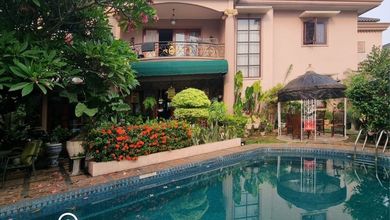 Kesempatan Eksklusif, rumah Prestisius di Lebak Bulus, Jakarta Selatan, LB 450m²