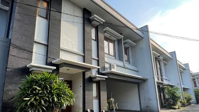 Kesempatan Langka, rumah Mewah di Kemang, Jakarta Selatan, LB 384m²