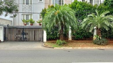 Penawaran Langka, rumah Prestisius di Pondok Indah, Jakarta Selatan, LB 1500m²