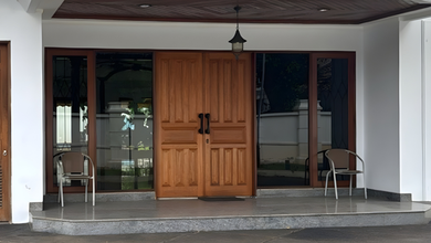 Rumah Sewaan Area Kemang, Jakarta Selatan, LB 800m², 6 KT