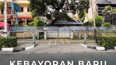 Rumah Elegan di Kebayoran Baru, Jakarta Selatan, 3 Kamar Tidur, LT 388m²