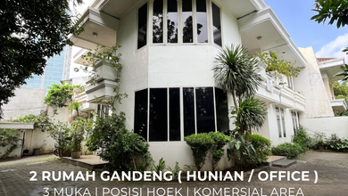 Rumah Elegan di Kebayoran Baru, Jakarta Selatan, 4 KT, LT 973m²