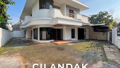 Rumah Mewah di Cilandak, Jakarta Selatan, 5 Kamar Tidur, LT 488m²