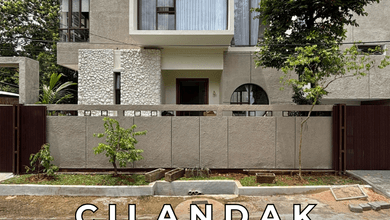 Rumah Modern Tropis Kontemporer Dalam Komplek CIlandak
