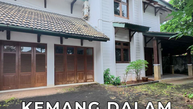 Dijual Rumah Tua Hitung Tanah Lokasi Strategis di Kemang Dalam