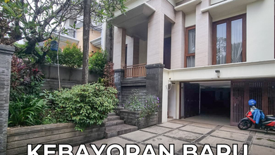 Rumah Modern Furnished Area Tenang Jalan Lebar di Kebayoran Baru