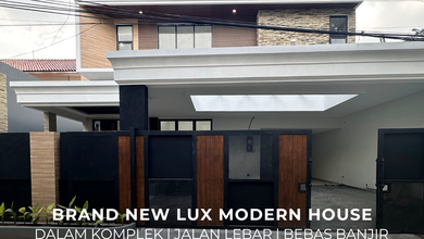 Penawaran Eksklusif, rumah Prestisius di Kebayoran Baru, Jakarta Selatan, LB 360m²