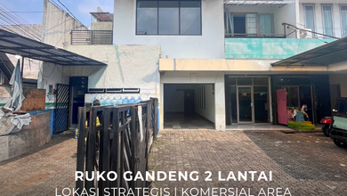 Ruko Gandeng 2 Lantai Lokasi Ramai Strategis di Kebayoran Baru