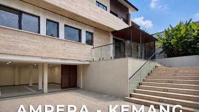 Rumah Area Premium Ampera, Jakarta Selatan - Harga Menarik 25,5 Miliar