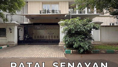 Rumah Mewah di Patal Senayan, Jakarta Selatan, 4 Kamar Tidur, LT 589m²
