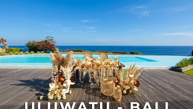 Cliff Top Wedding Venue With Ocean View At Uluwatu Bali