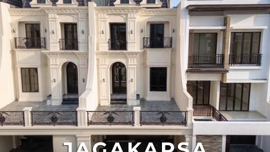 Rumah Elegan di Jagakarsa, Jakarta Selatan, 6 KT, LT 107m²