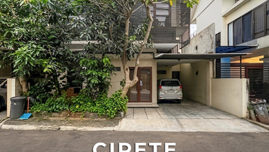 Rumah Elegan di Cipete, Jakarta Selatan, 4 KT, LT 195m²
