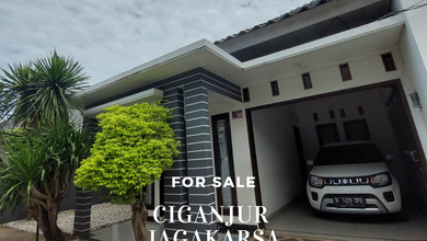 For Sale rumah Eksklusif di Ciganjur, Jakarta Selatan - LT 270m²