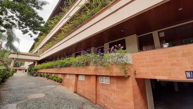 Kesempatan Eksklusif, rumah Prestisius di Wijaya, Jakarta Selatan, LB 5900m²