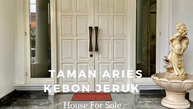 Rumah Mewah di Meruya, Jakarta Barat, 5 KT, LT 550m²