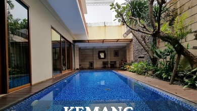 Hunian Elegan di Kemang, Jakarta Selatan, 4 KT, LT 830m²